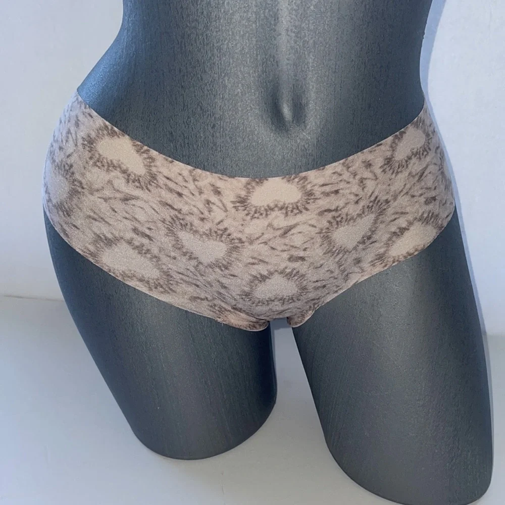 VICTORIAS SECRET PINK NO-SHOW SEAMLESS HIPSTER PANTY UNDERWEAR. NWT